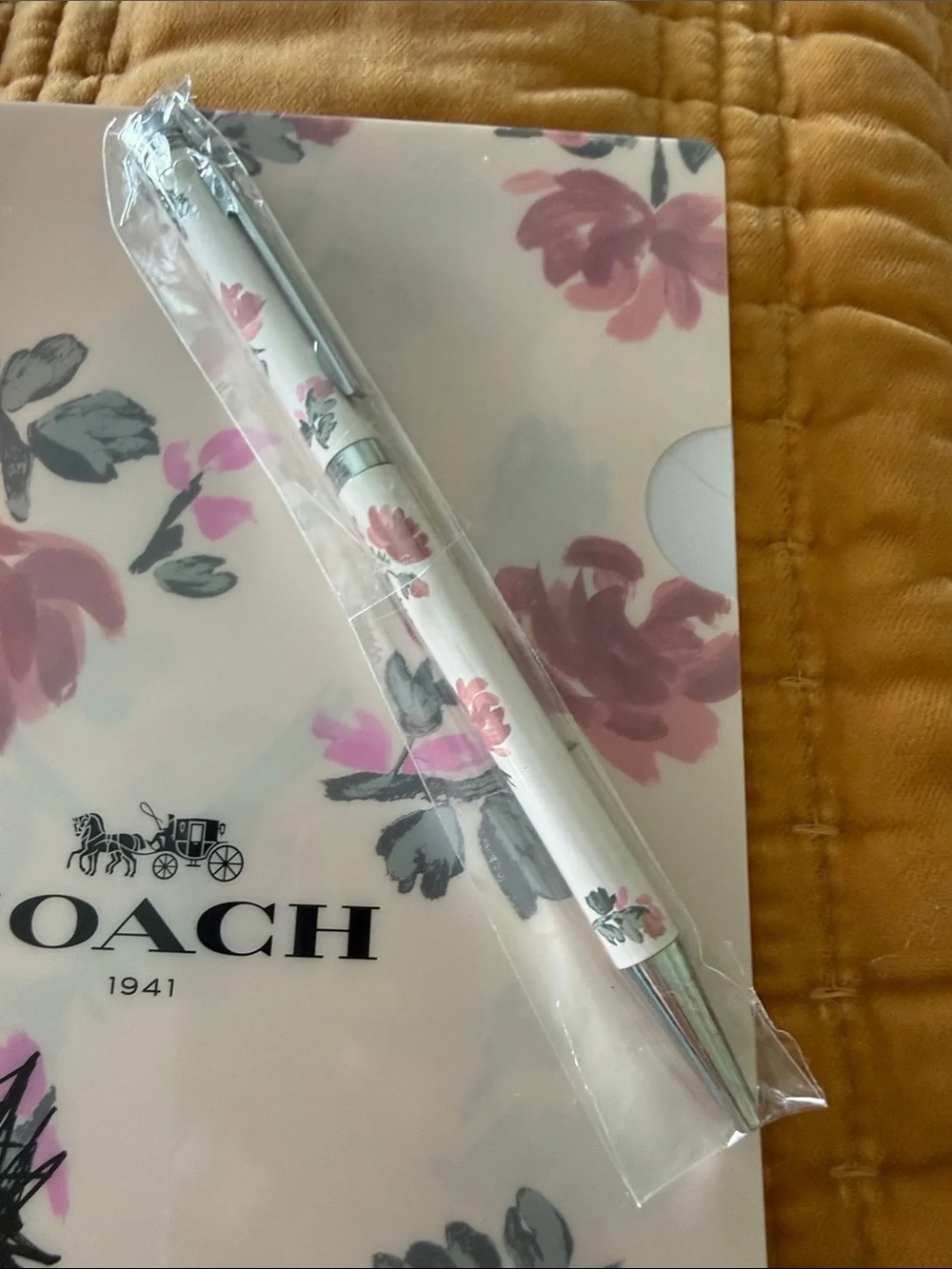COACH White Floral Folder with Pink Rose Print and Matching Pen